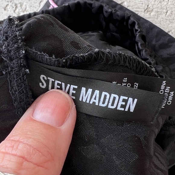 Steve Madden Women’s Satin Black Shorts size S   Pj Pajama Sleep Loungewear Sexy - Picture 5 of 6